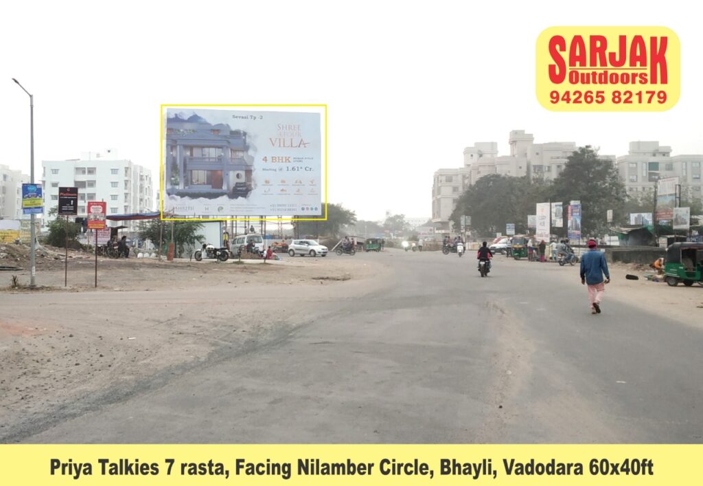 Bill board & Hoarding advertisement Road banners Services in Vadodara (2)